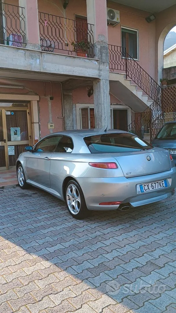 Alfa Romeo Gt 2005 photo 3