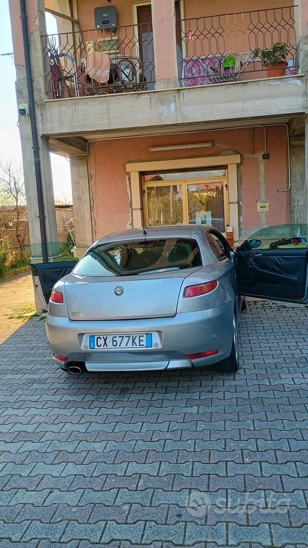 Alfa Romeo Gt 2005 photo 4