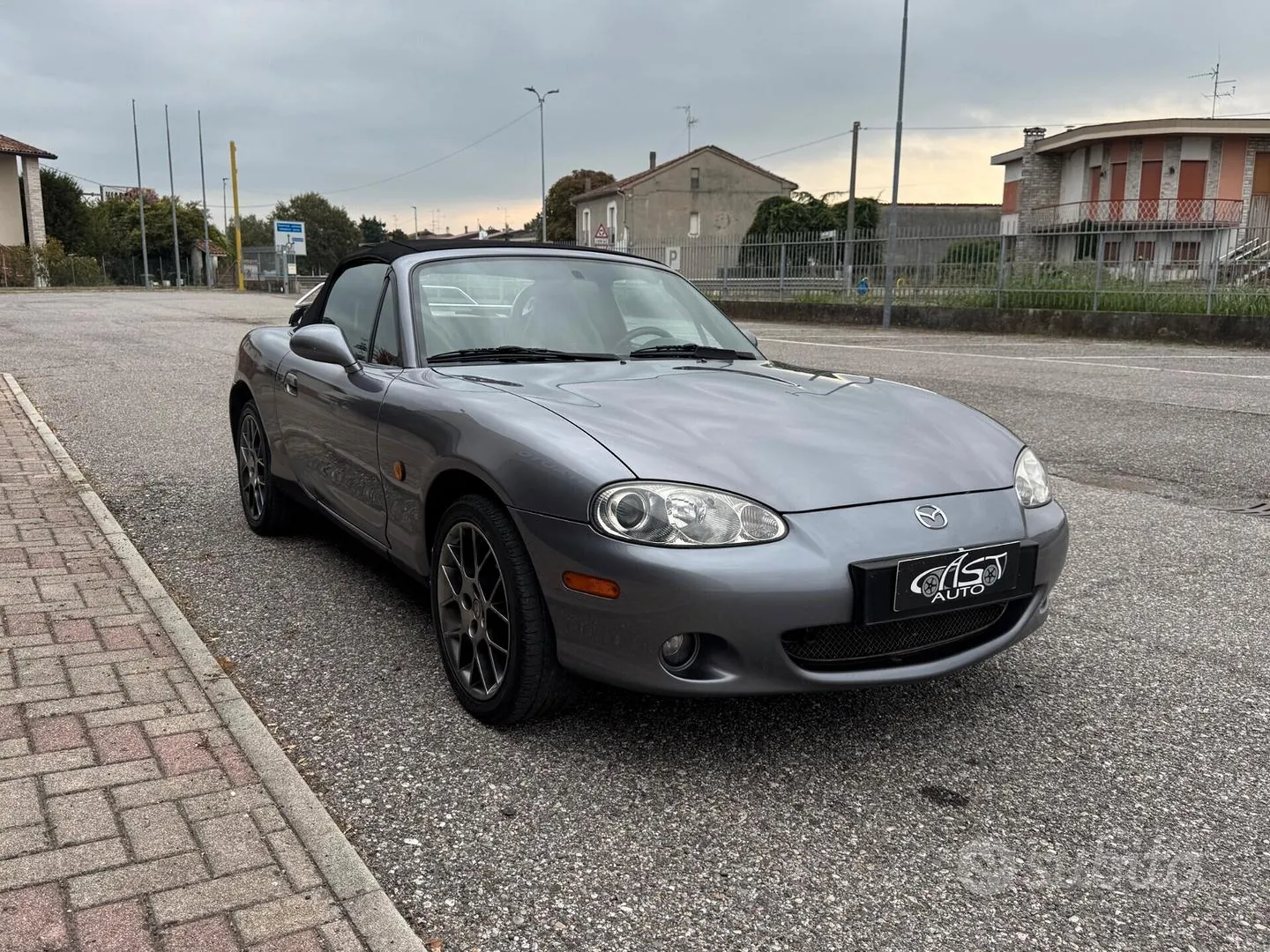 Mazda Mx-5 2004 photo 5