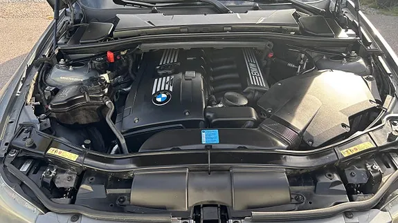BMW 325I 2009 photo 5