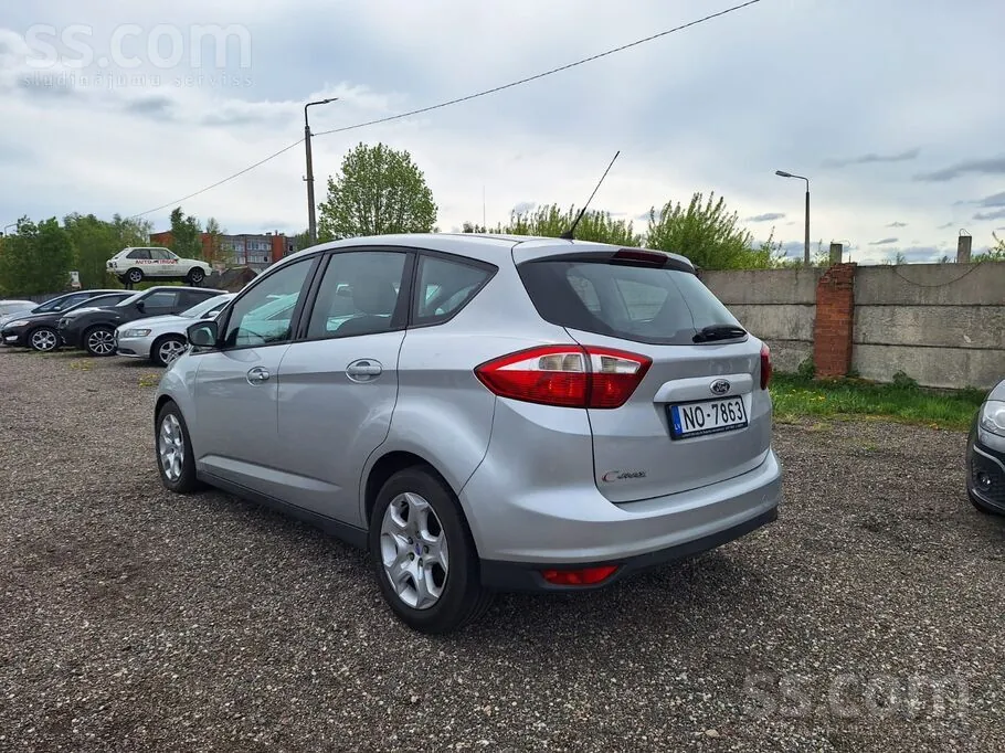 Ford C-Max 2010 photo 4