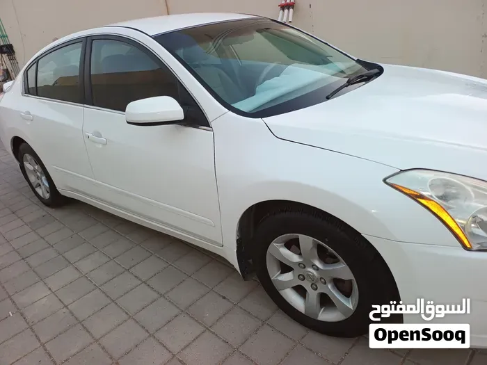 Nissan Altima 2011 photo 3