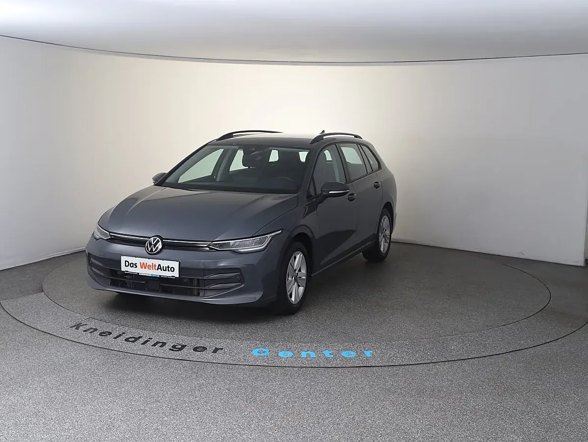 Volkswagen Golf 2025 photo 2