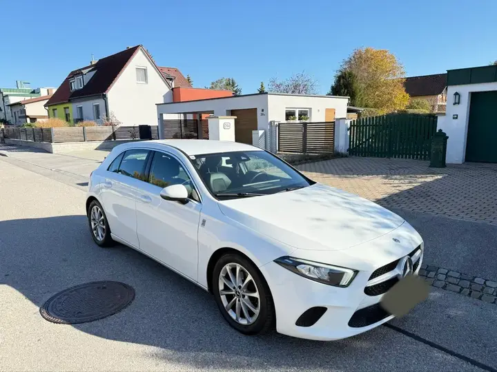 Mercedes-Benz A 180
