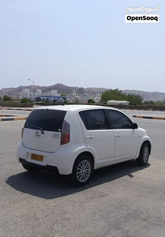 Daihatsu Charade 2006 photo 5