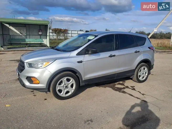Ford Escape 2016 photo 2