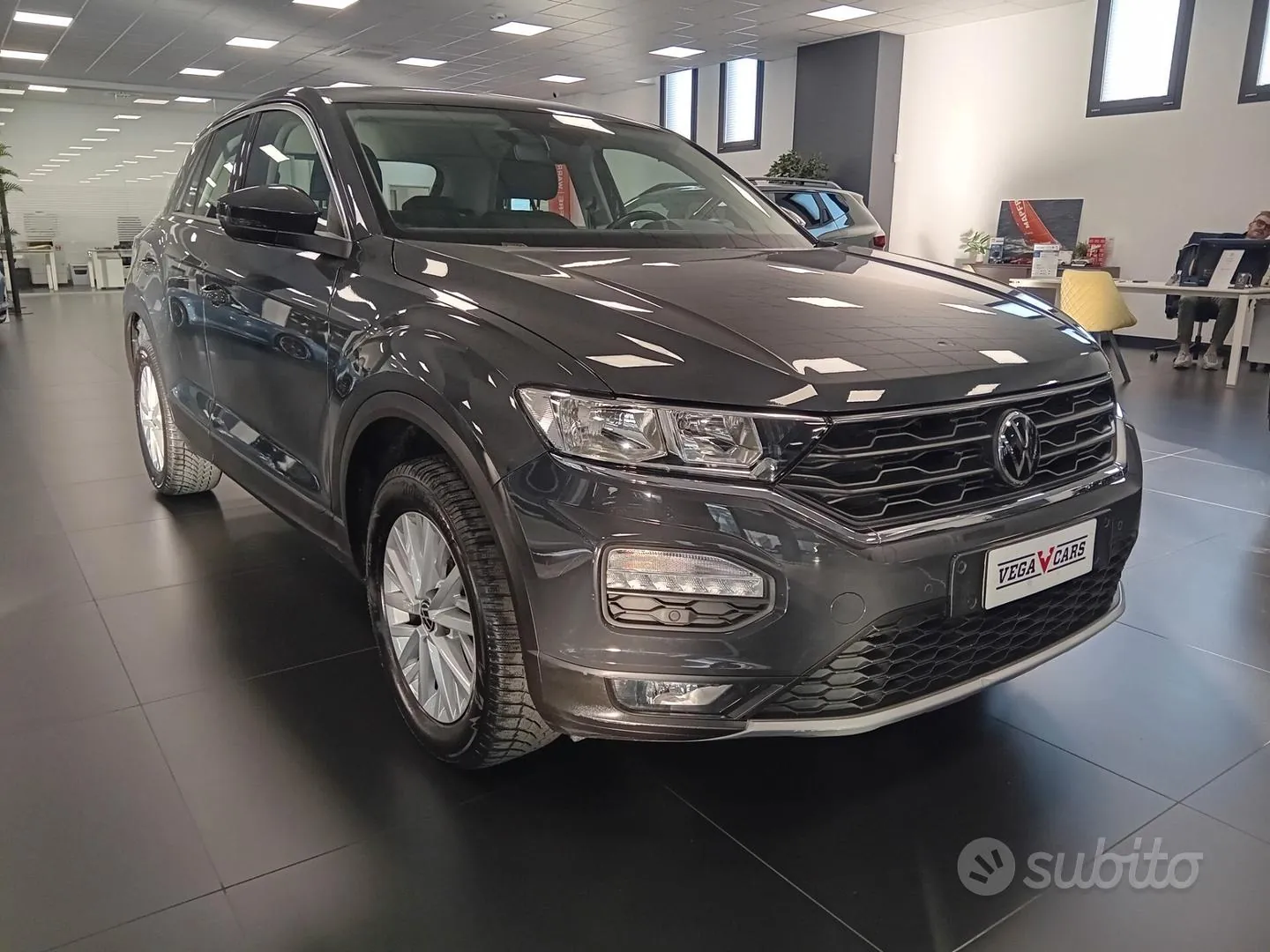 Volkswagen T-Roc 2020 photo 3