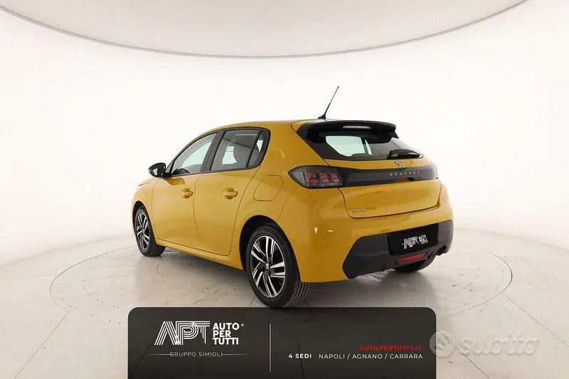Peugeot 208 2023 photo 3