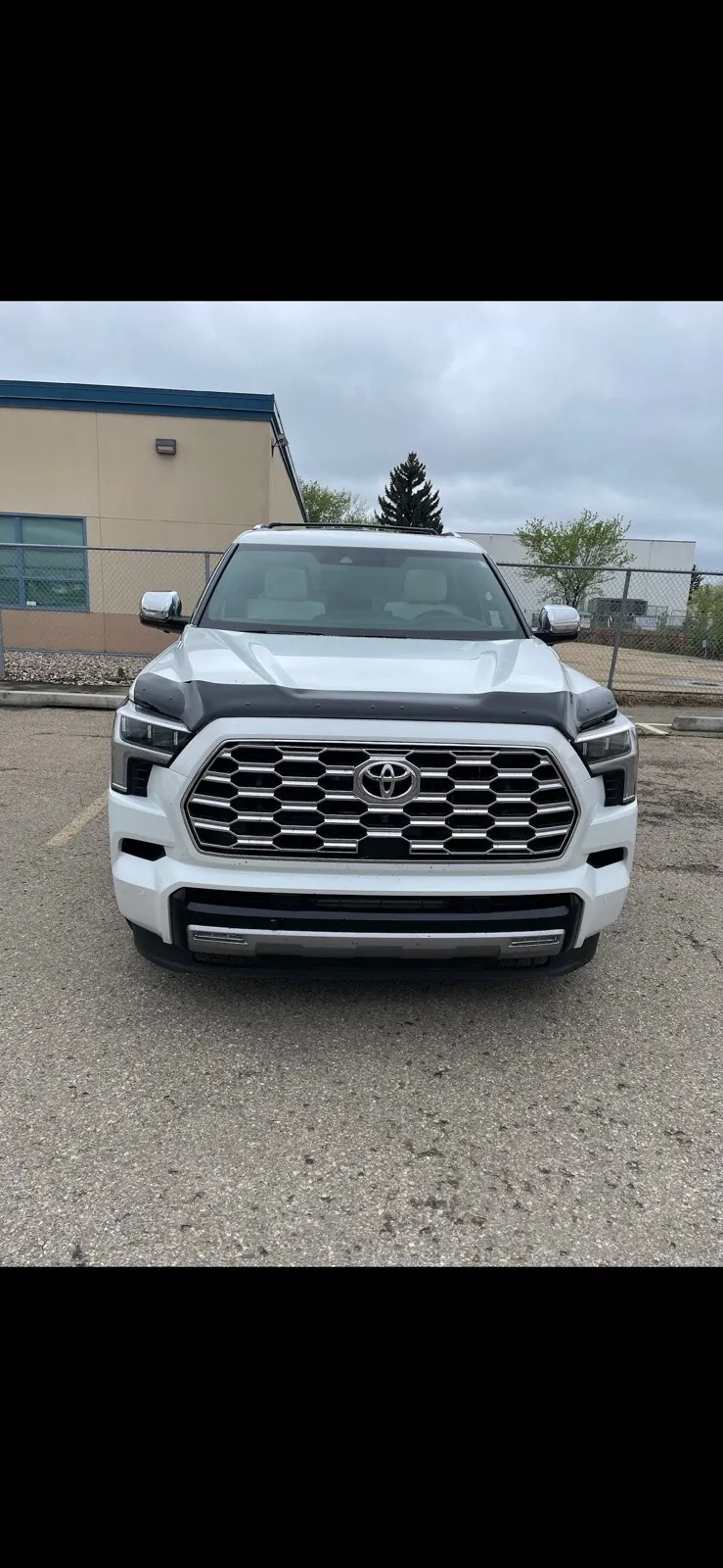Toyota Sequoia 2025 photo 2