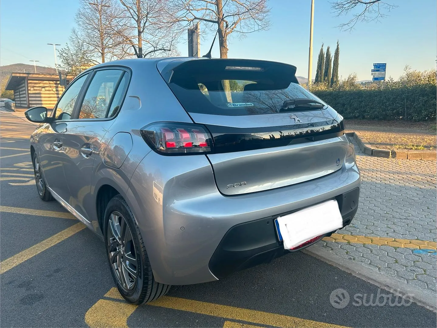 Peugeot 208 2022 photo 4