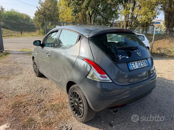 Lancia Ypsilon 2015 photo 4