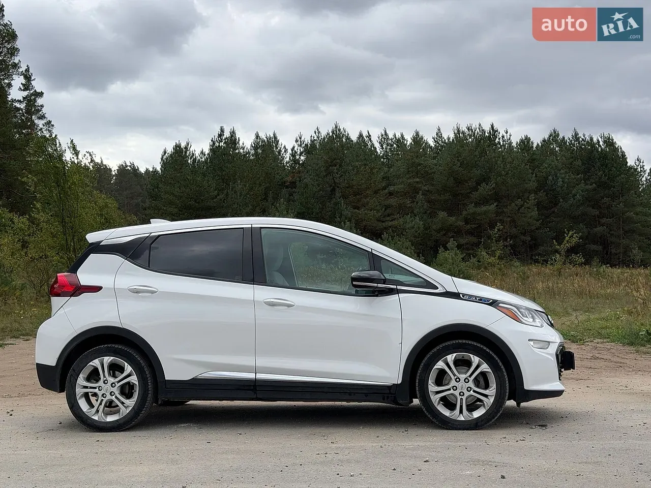 Chevrolet Bolt Ev 2018 photo 3