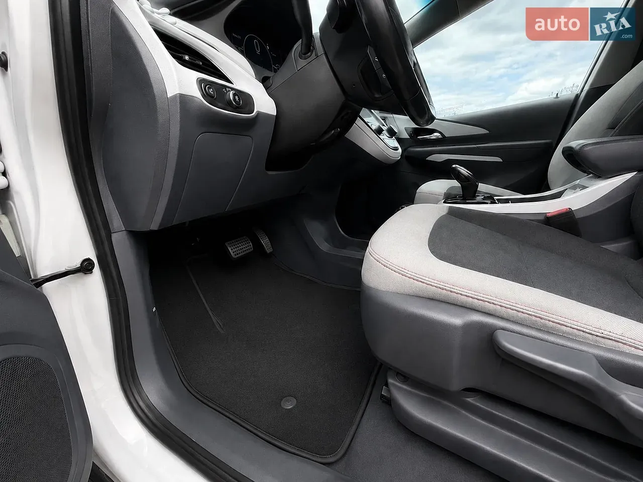 Chevrolet Bolt Ev 2018 photo 5