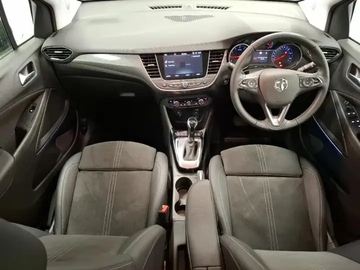 Vauxhall Crossland 2023 photo 3