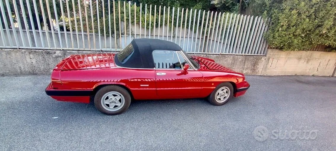 Alfa Romeo Spider 1988 photo 5