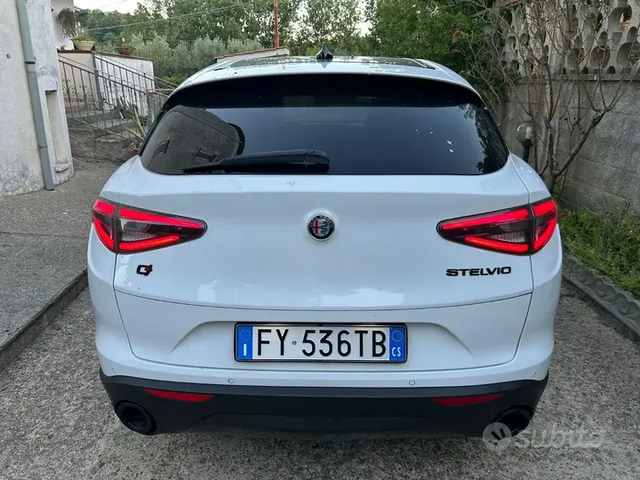 Alfa Romeo Stelvio 2019 photo 3