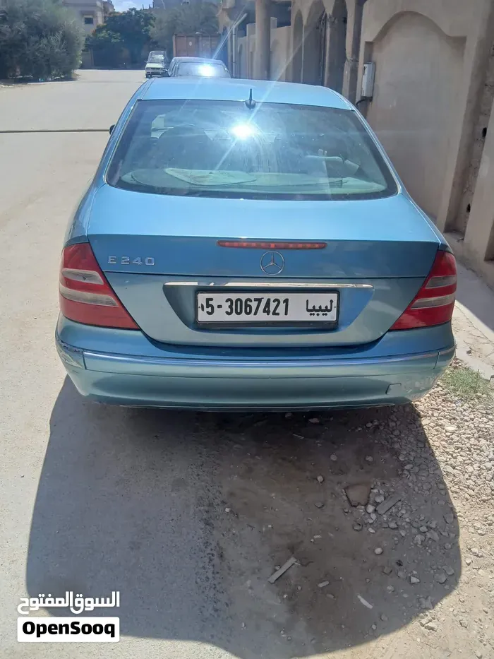Mercedes-Benz E-Class 2004 photo 3