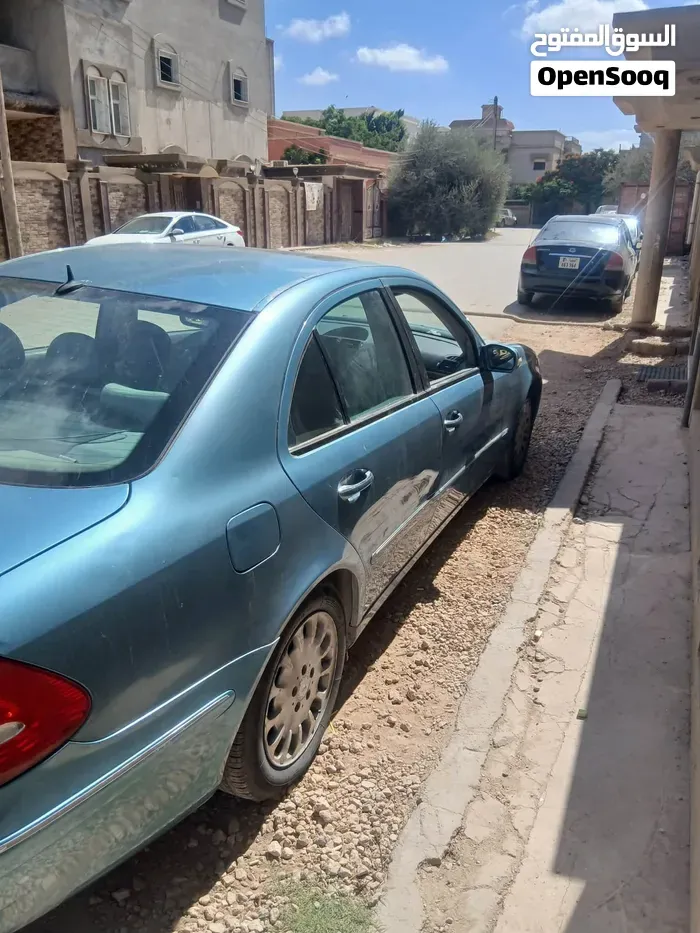 Mercedes-Benz E-Class 2004 photo 4