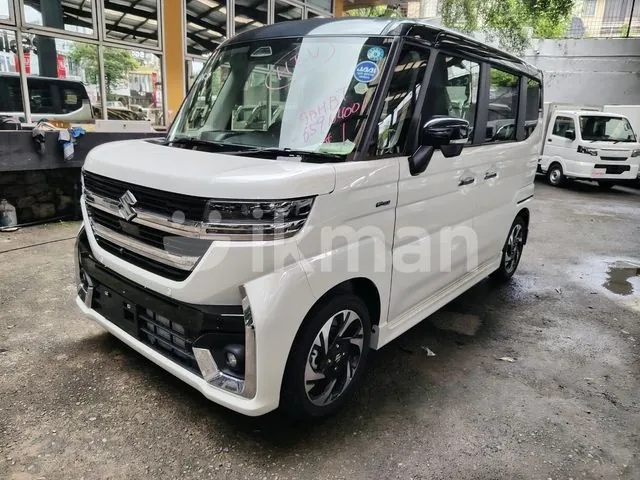 Suzuki Spacia