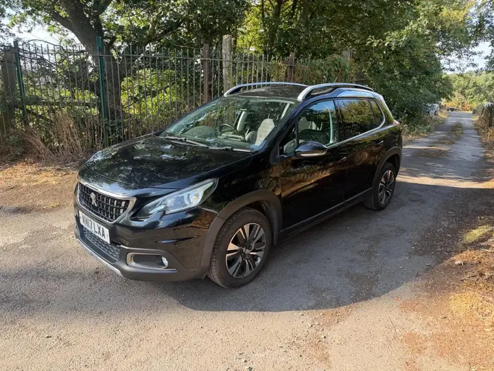 Peugeot 2008 2017 photo 2