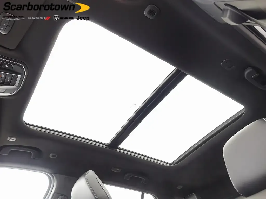 Jeep Grand Cherokee 2026 photo 4