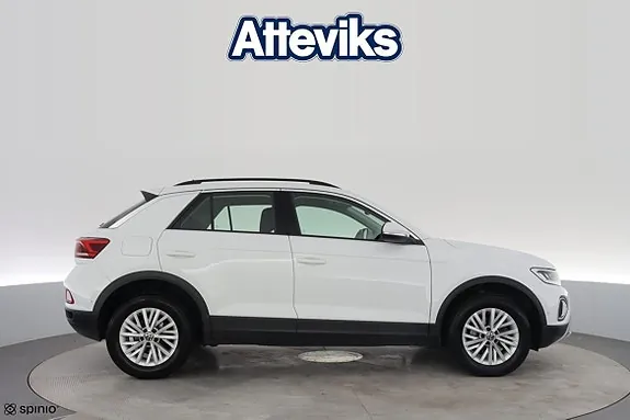 Volkswagen T-Roc 2023 photo 2