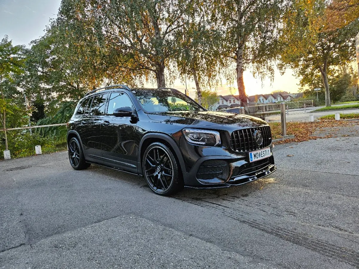 Mercedes-Benz Glb