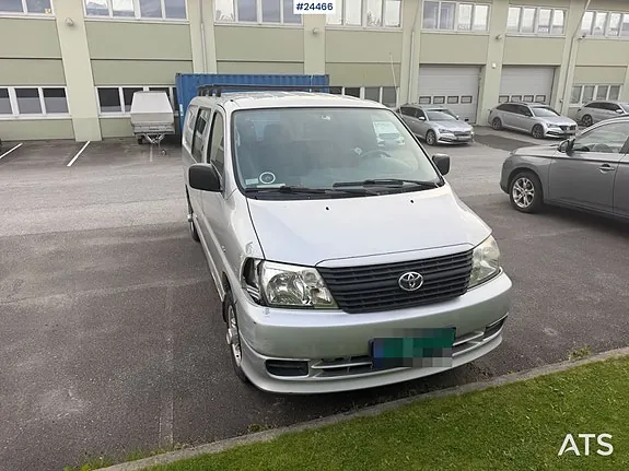 Toyota Hiace 2007 photo 2
