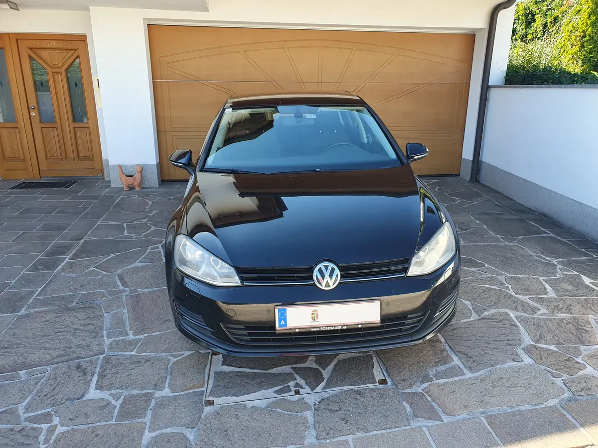Volkswagen Golf 2013 photo 2