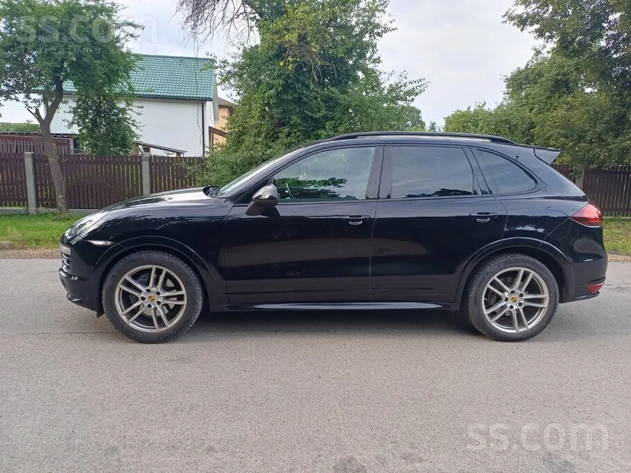 Porsche Cayenne 2012 photo 5