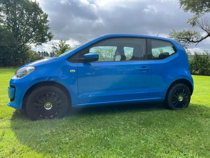 Volkswagen Up 2015 photo 5