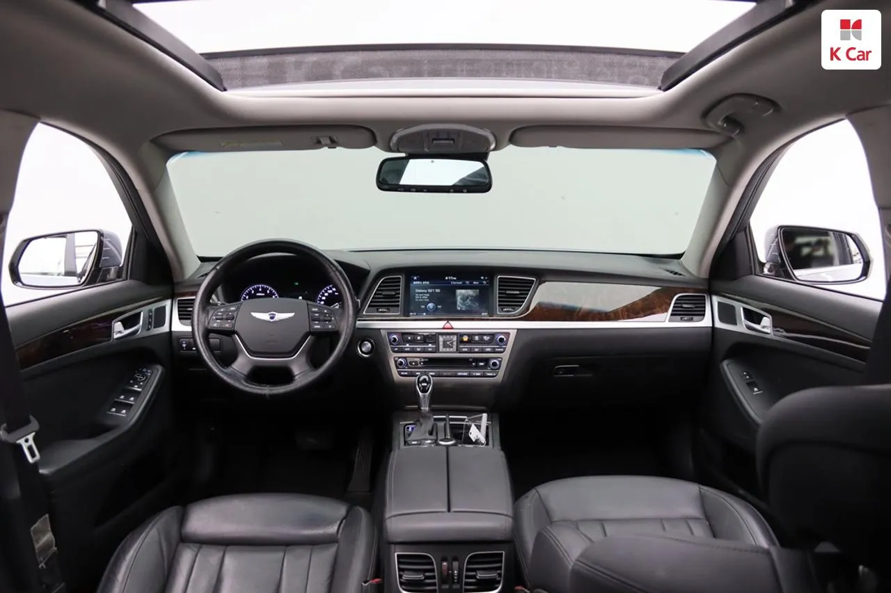 Hyundai Genesis Dh 2016 photo 5