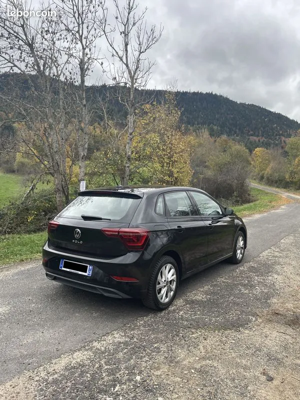 Volkswagen Polo 2023 photo 2