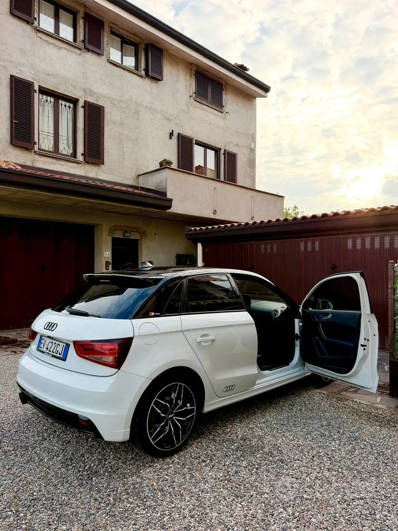 Audi A1 2014 photo 3