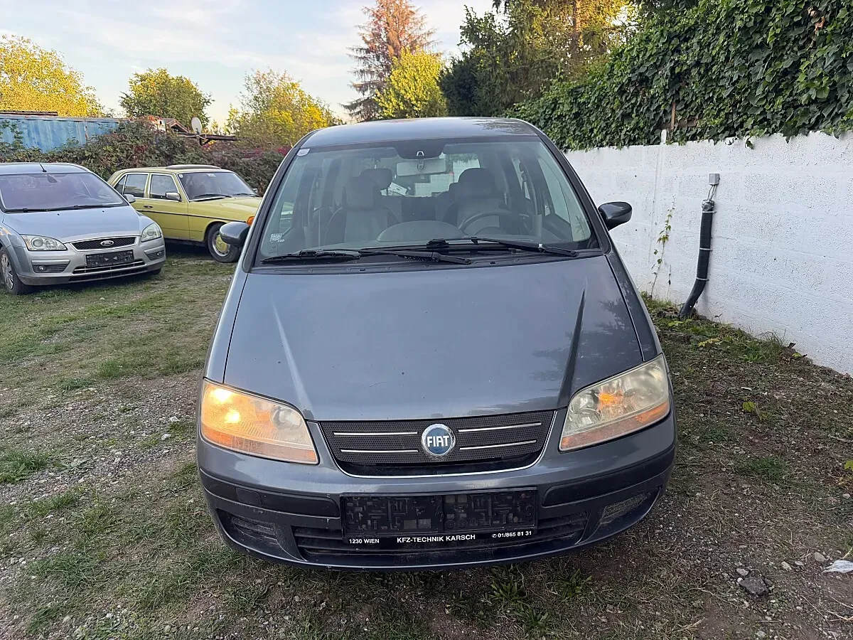 Fiat Idea 2004 photo 2