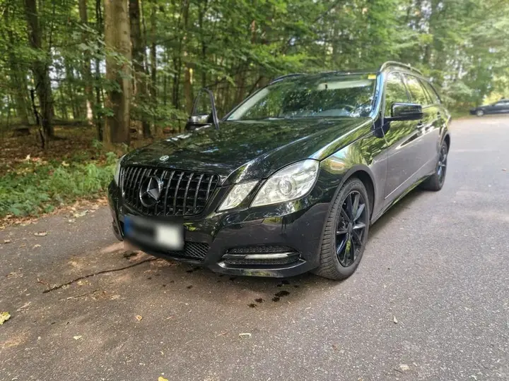 Mercedes-Benz E 220 Cdi