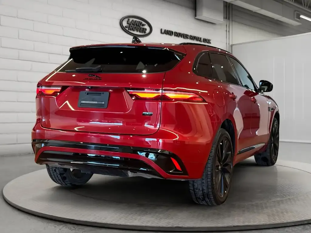 Jaguar F-Pace 2026 photo 5
