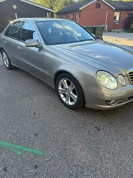 Mercedes-Benz E 350 2007 photo 4