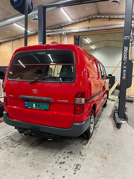 Toyota Hiace 2007 photo 5