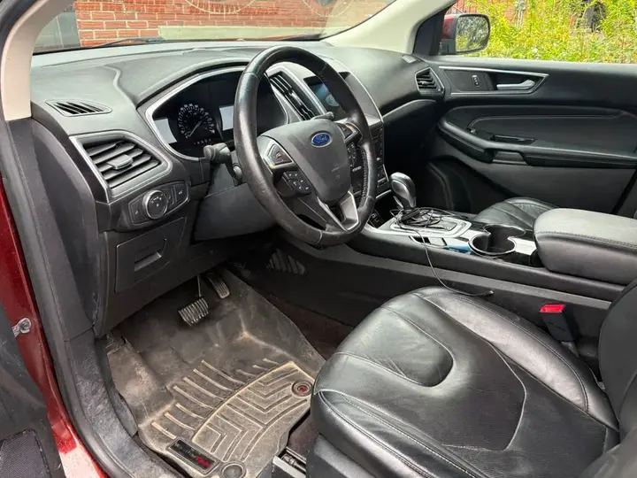 Ford Edge 2016 photo 2
