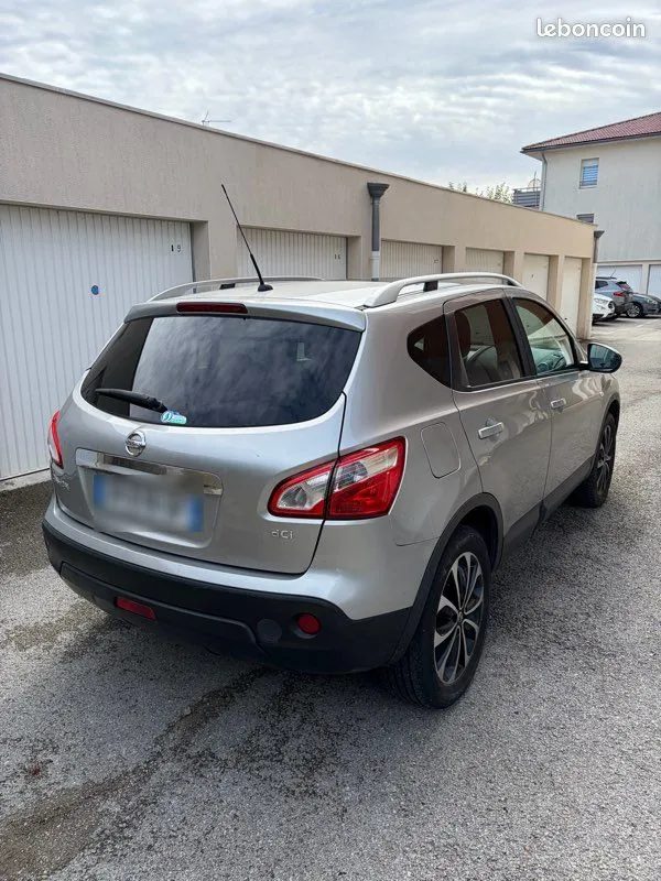 Nissan Qashqai 2013 photo 2