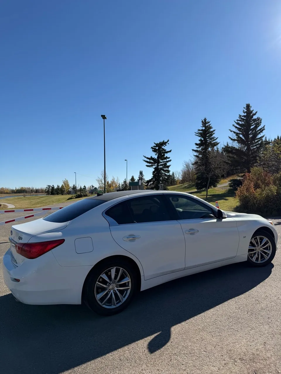 Infiniti Q50 2015 photo 4