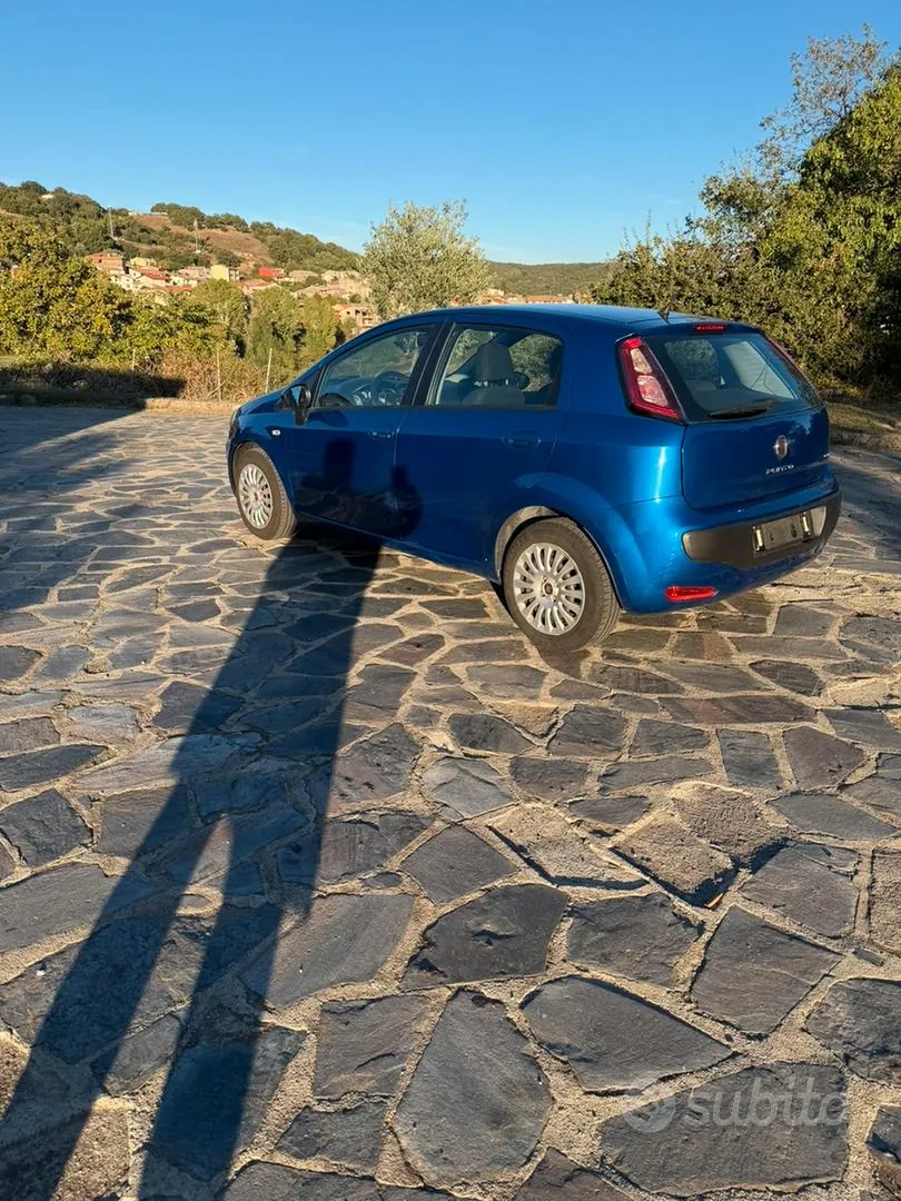 Fiat Punto Evo 2011 photo 4