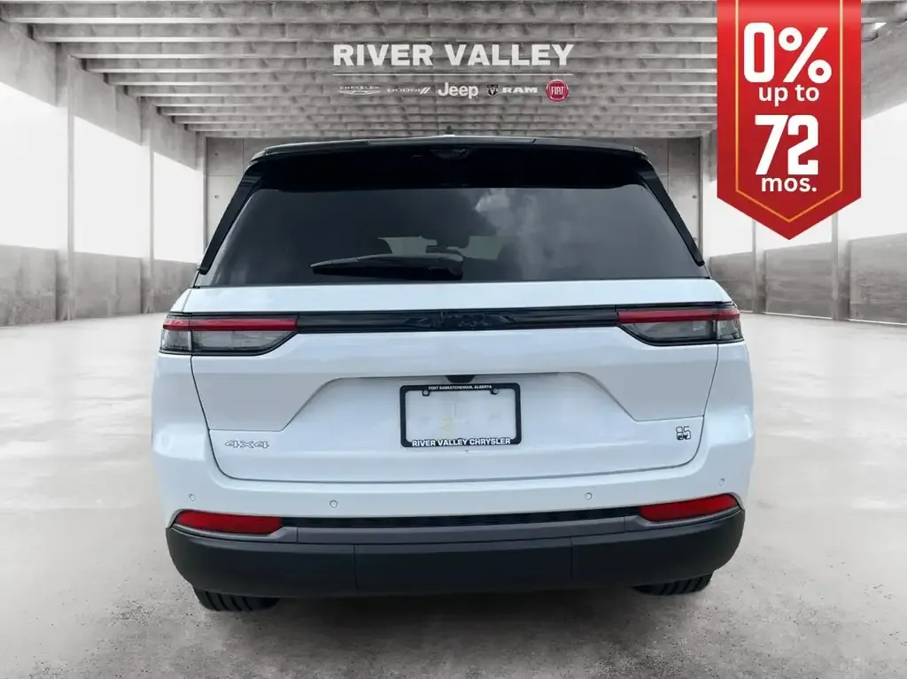 Jeep Grand Cherokee 2026 photo 4