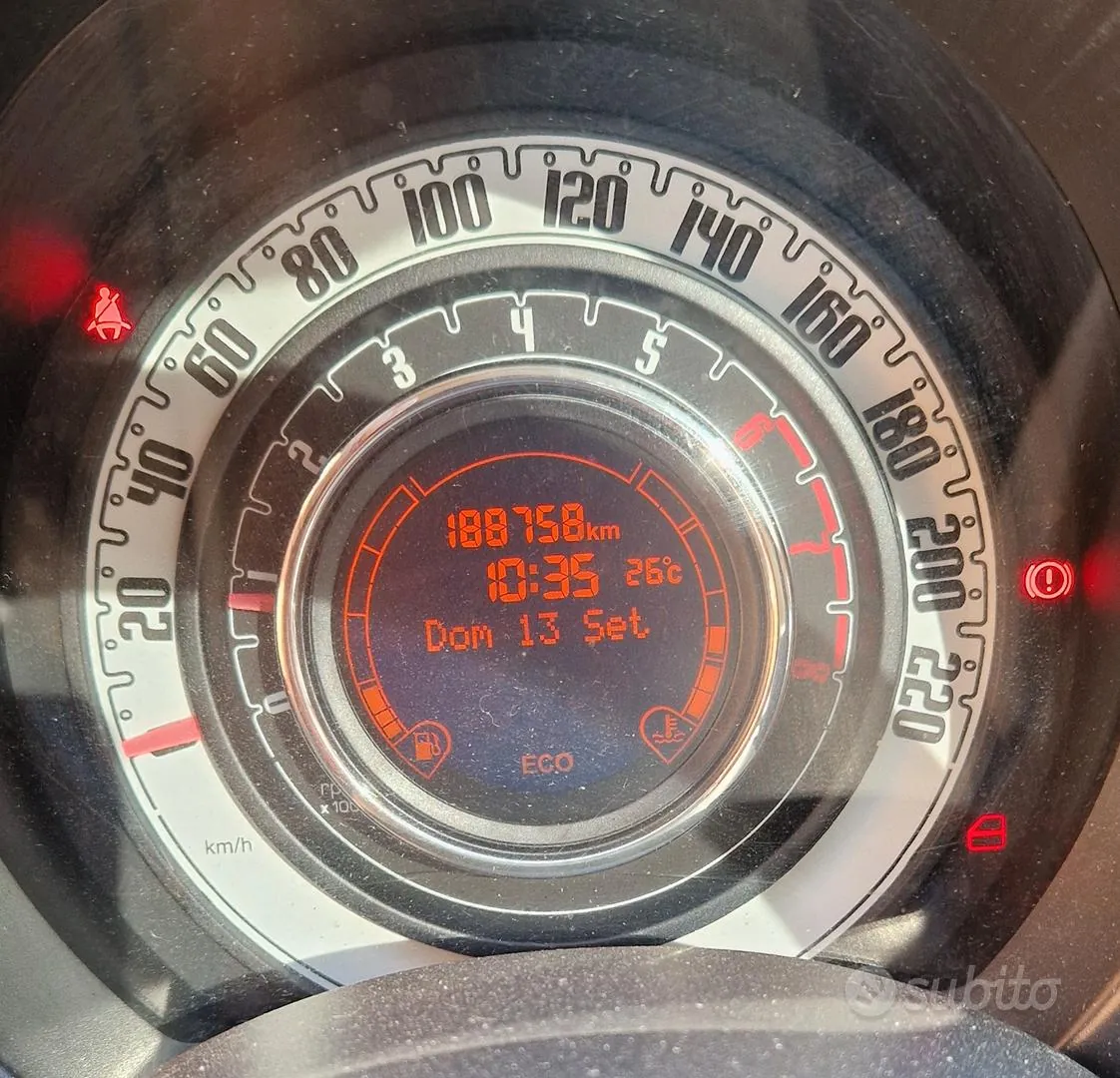 Fiat 500 2011 photo 4
