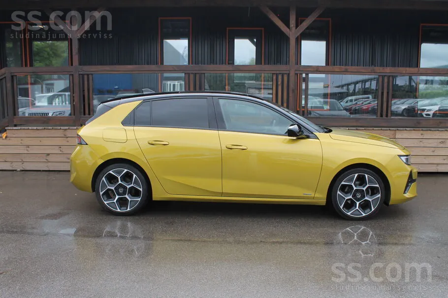 Opel Astra 2022 photo 4