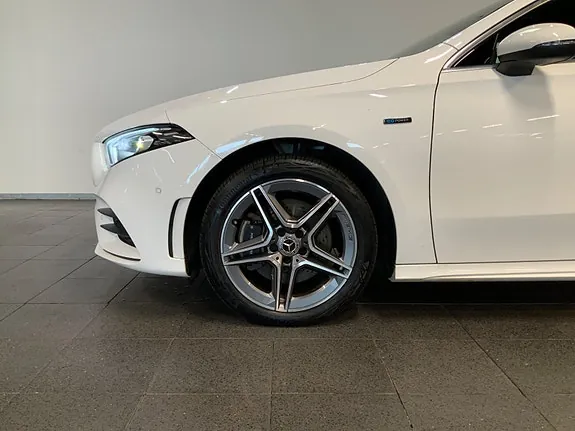 Mercedes-Benz A250 E 2021 photo 4