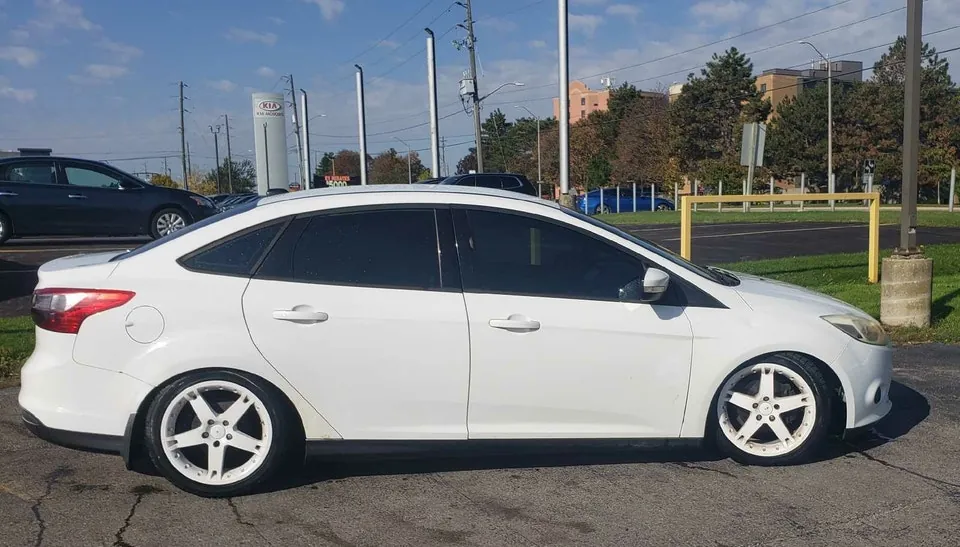 Ford Focus 2013 photo 5