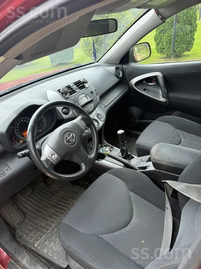 Toyota Rav4 2007 photo 2