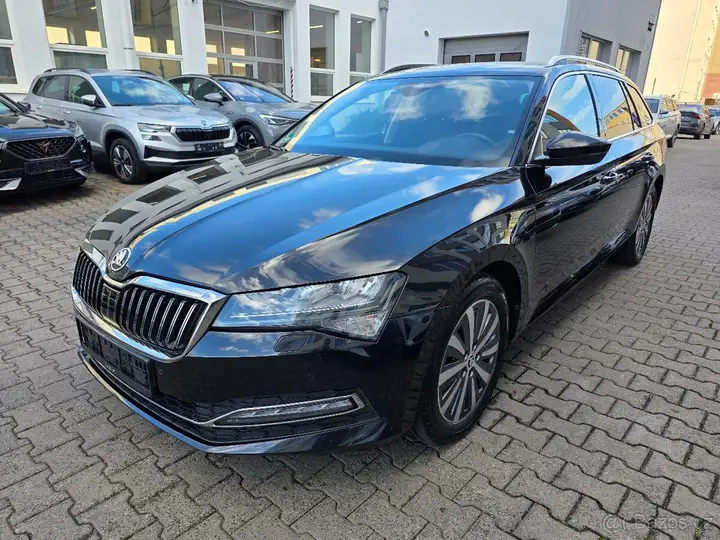 Skoda Superb 2022 photo 2